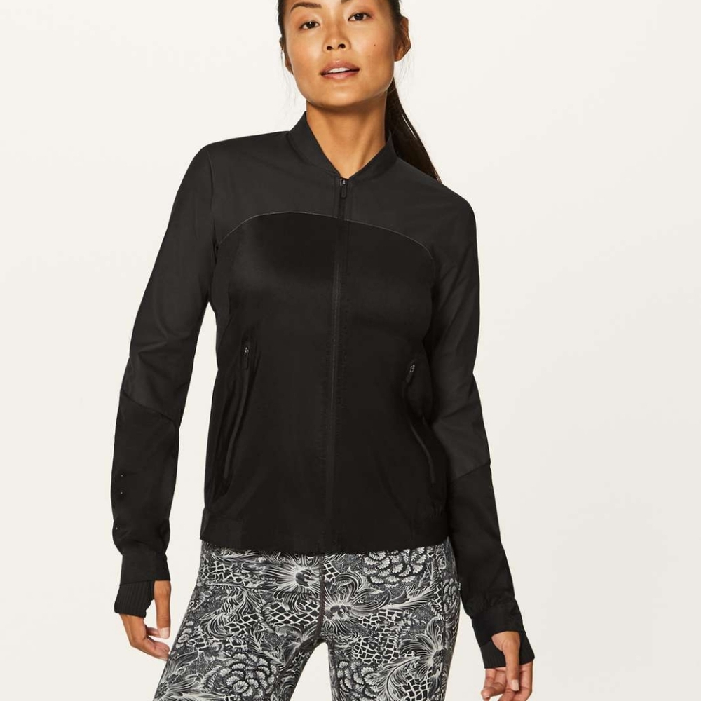 Lululemon Run On Jacket Black 